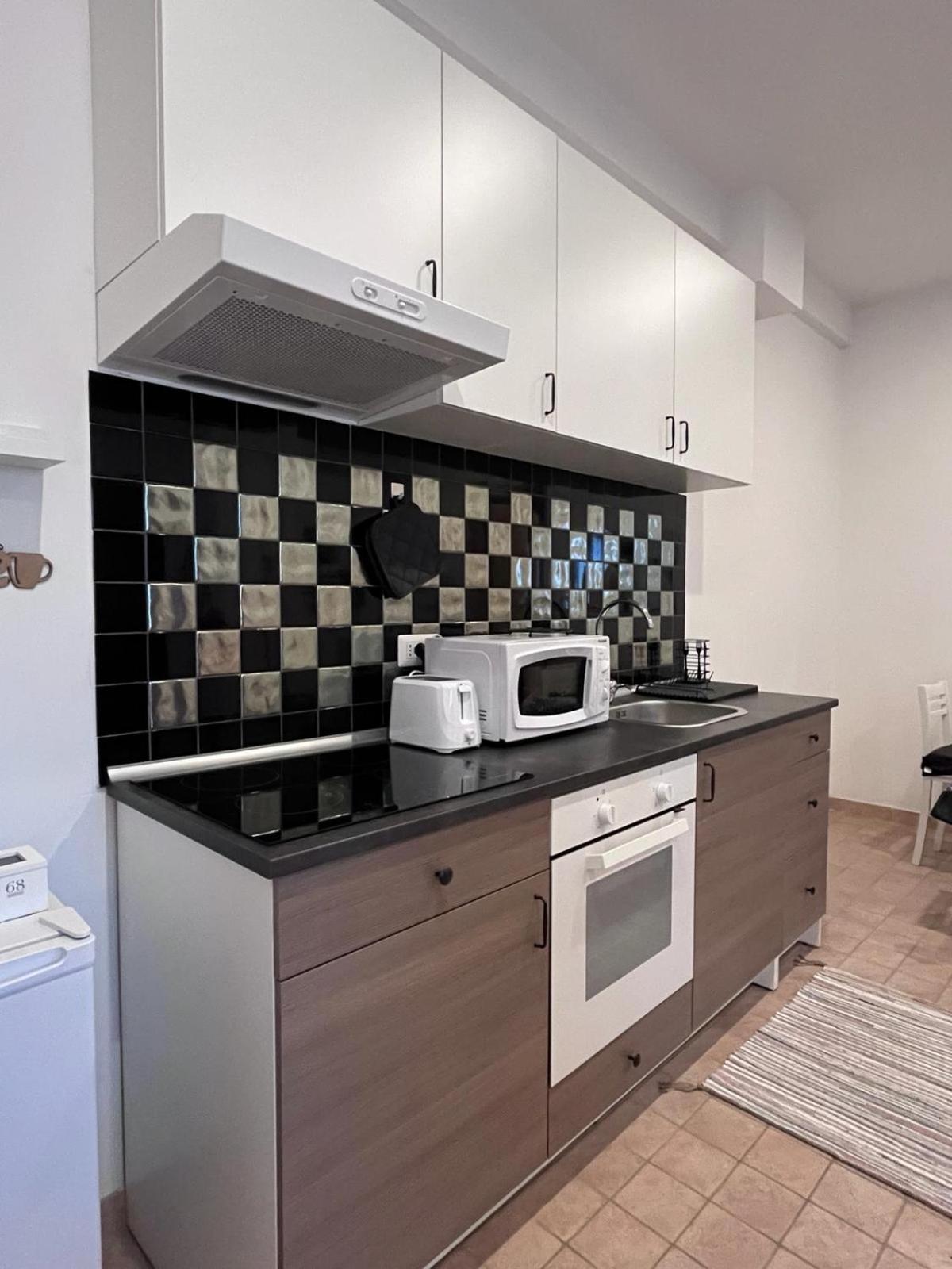 Ale Apartment ローマ エクステリア 写真